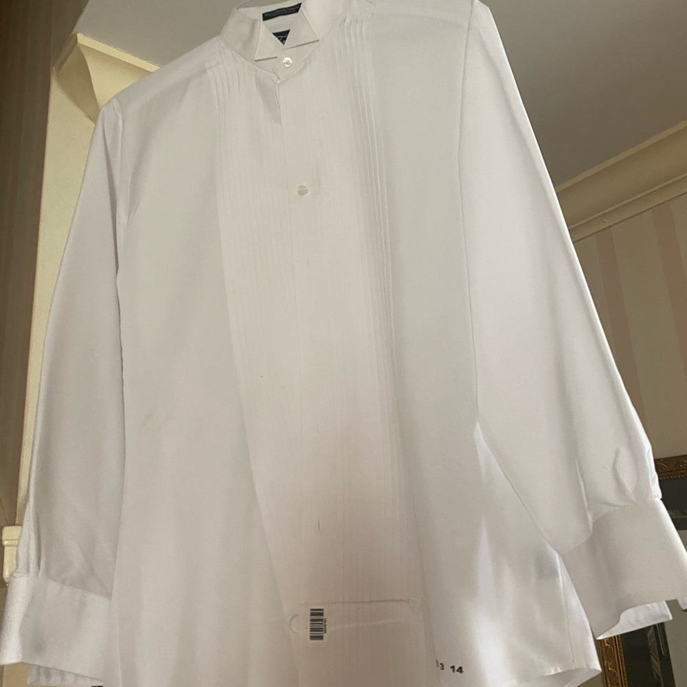 Men’s tuxedo dress shirt